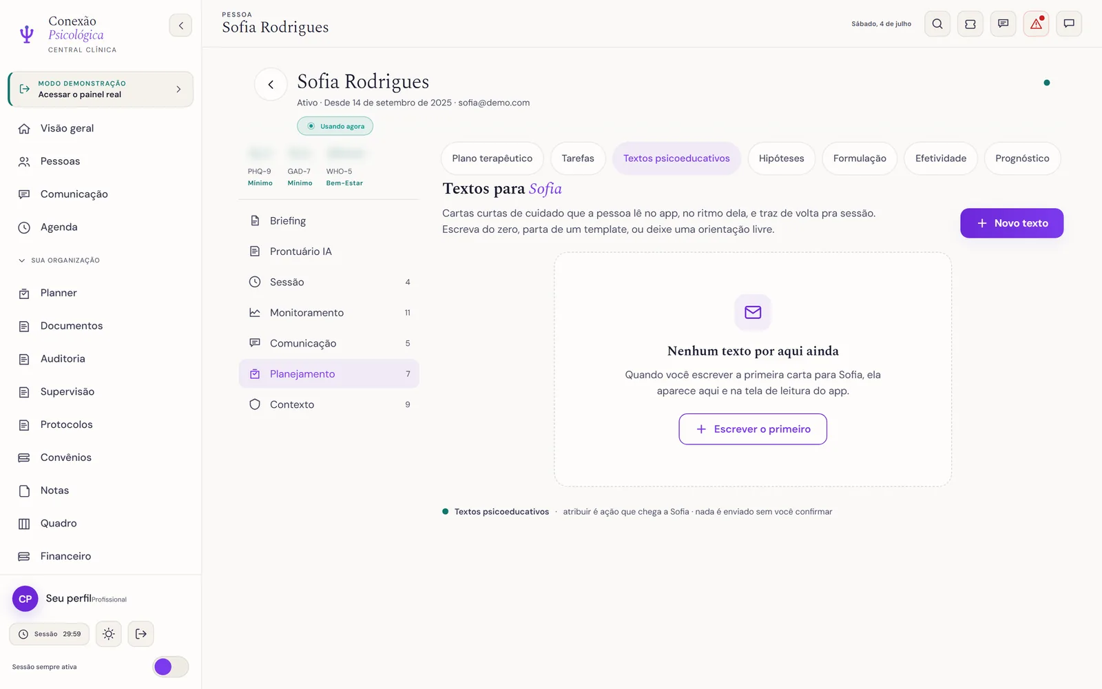 Tela de Textos psicoeducativos: o editor de carta de cuidado com os tempos da estrutura e o painel-motor que mostra o estado de cada tempo, ao lado da pré-visualização de leitura.