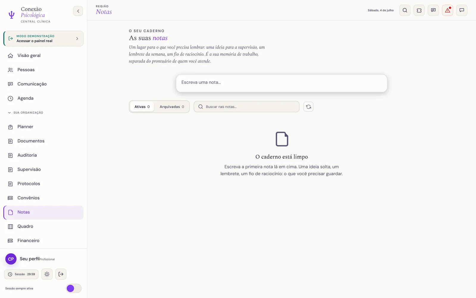 Tela real de Notas: o compositor no topo, as abas Ativas e Arquivadas com busca, e a grade de cartões-nota coloridos, com opções de fixar, arquivar e excluir.